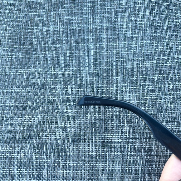 Celine CL40104I 01A 55/18 145 *3 Sunglasses - Picture 4 of 11